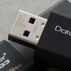Cle usb bootable Windows type USB 2.0 3.0-3.1